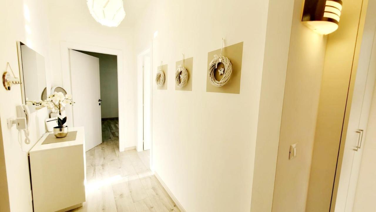 Appartamento Vicino Al Centro Adigeo E Fiera Verona Buitenkant foto