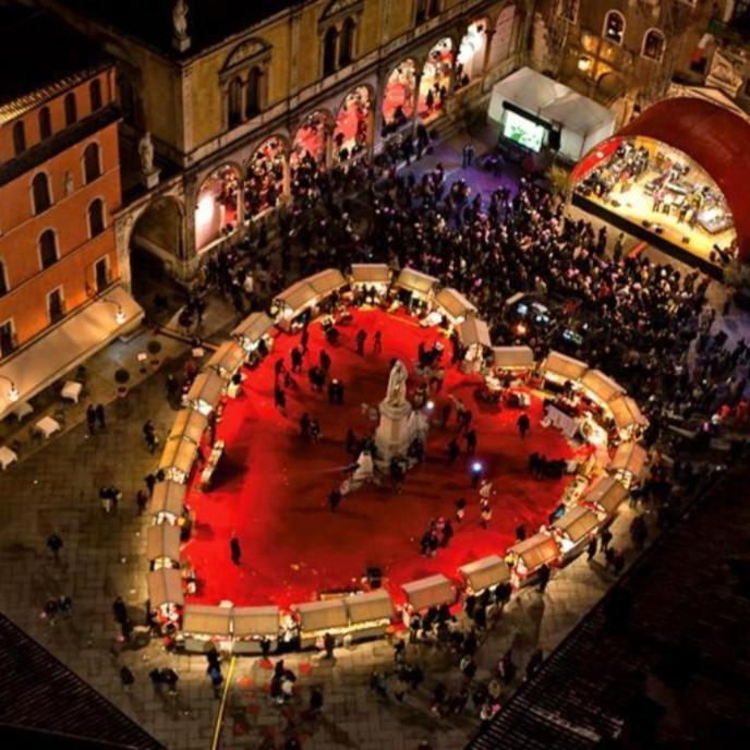 Appartamento Vicino Al Centro Adigeo E Fiera Verona Buitenkant foto